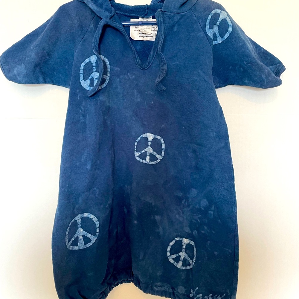 Nancy Batik, Batik Cloth Tie Dye/Peace Baby Sac Brooklyn, New York Made in USA